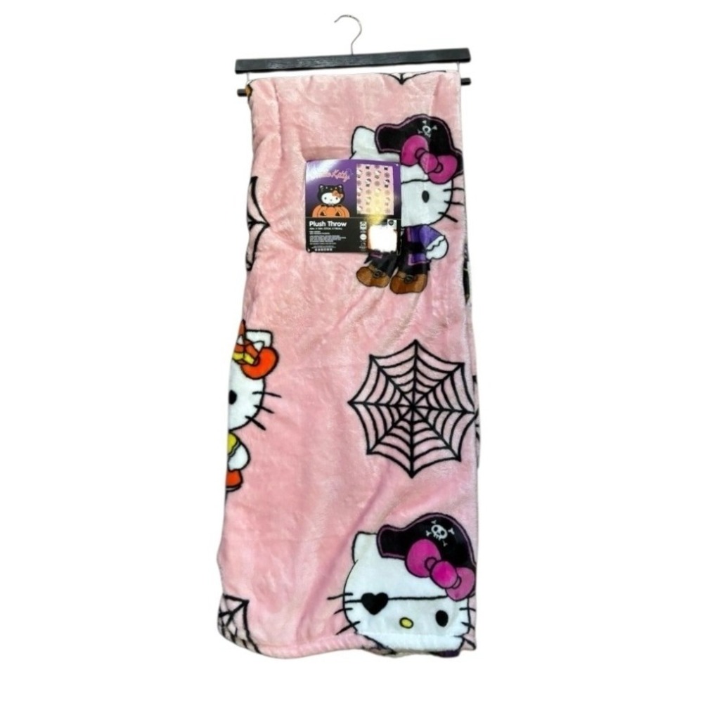 Hello Kitty Halloween Plush Throw Blanket Pink Spiderweb Pirate New 50" x‎ 70"